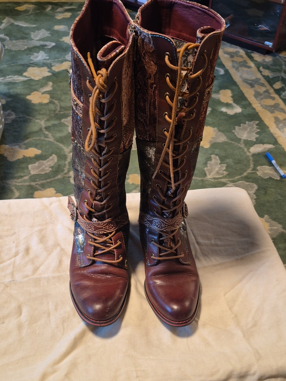 L'ATISTE Brown Mixed-Material Lace-Up Heeled Boots